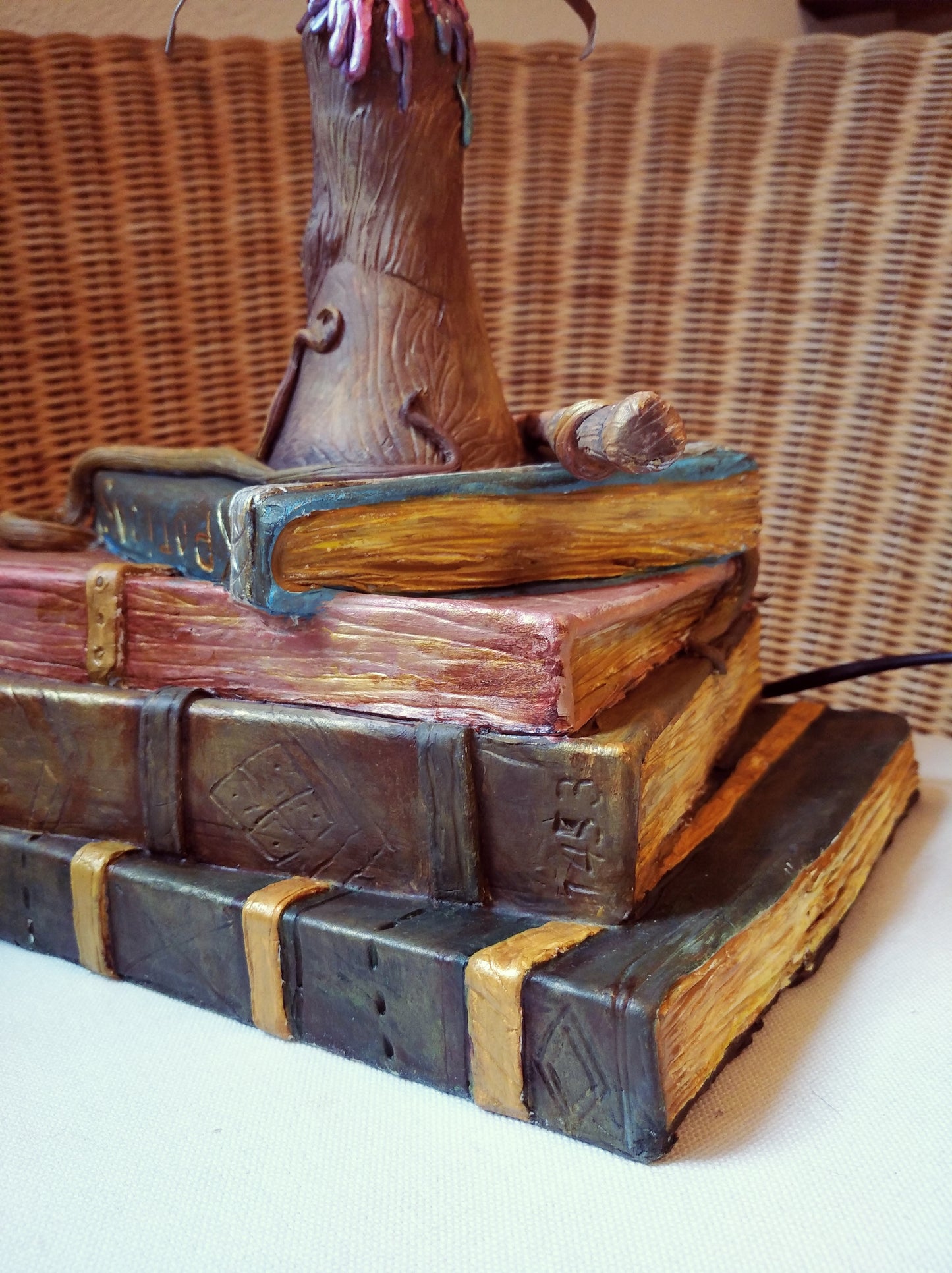 🧹✨️Lampe Pile de Grimoires de Sorcière Ancienne 📚✨🔮